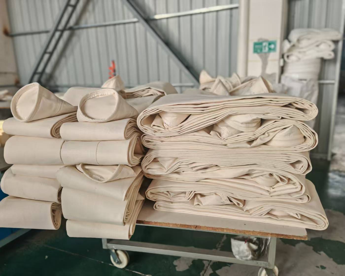 1742869609635536.jpg 4d87e07e33a6d715e617452fb34032d.jpg